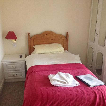 Highgrove Guest House Bolton Esterno foto